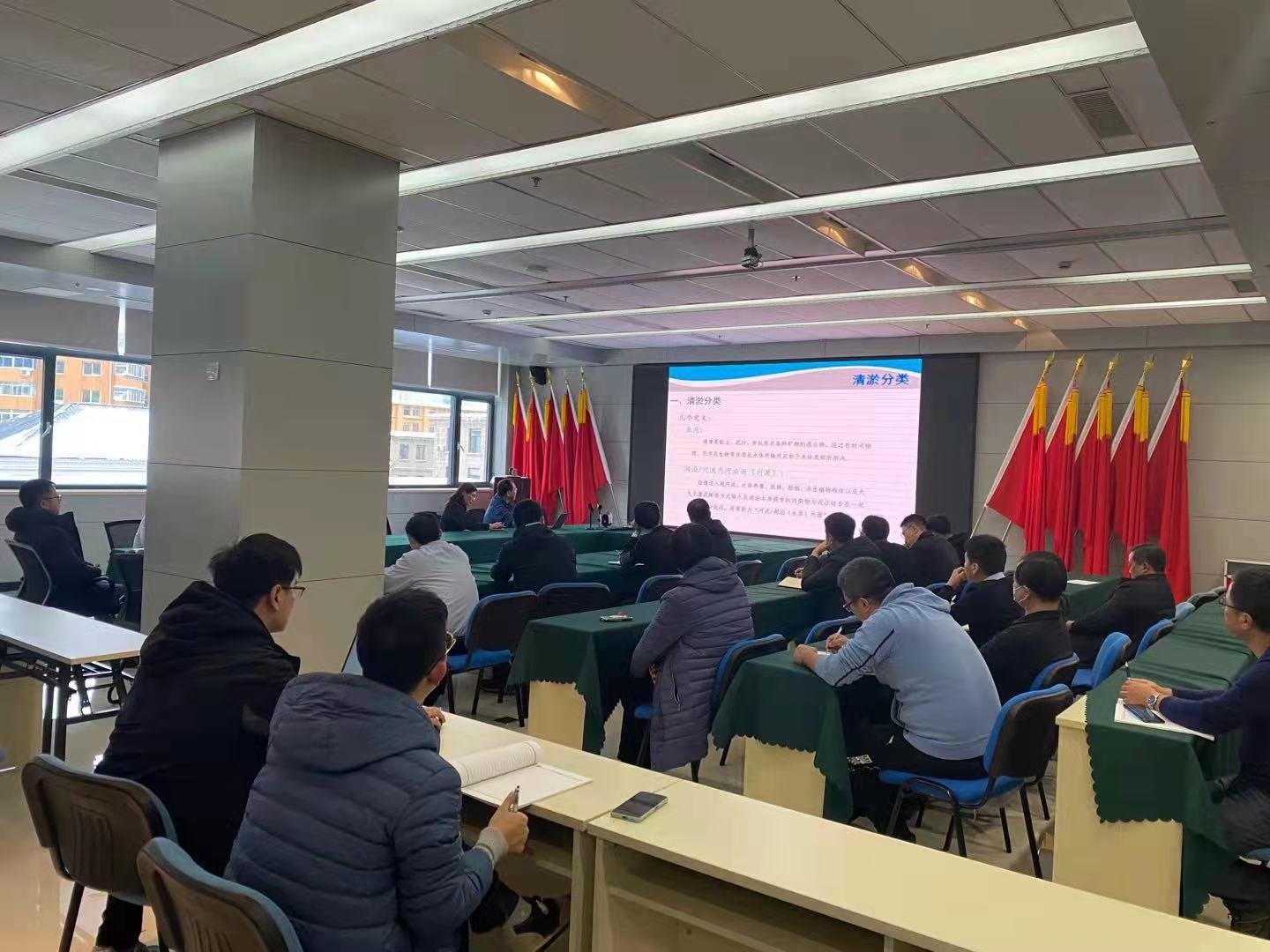 设计院公司组织召开“生态清淤及淤泥处置技术”专题讲座2.jpeg